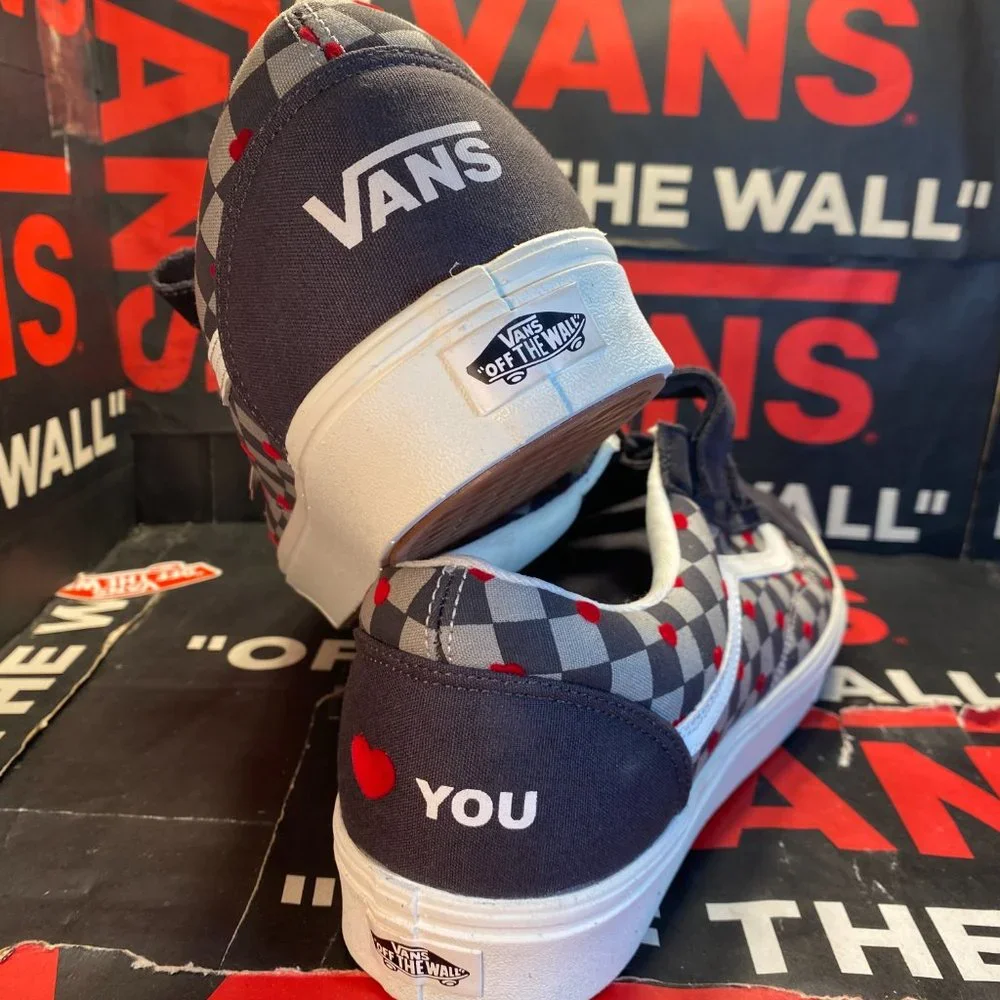 Vans Men's 4/Women's 5.5 Comfycush Old Skool Autism Hearts Asphalt VN0A7Q9A109